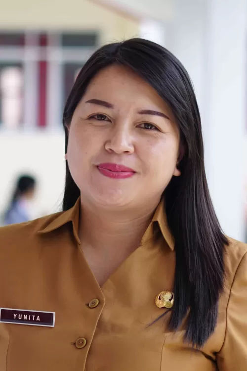 YUNITA  GERUNGAN, S.Pd