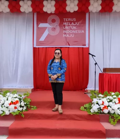 Youla Ester Lidya Ruru