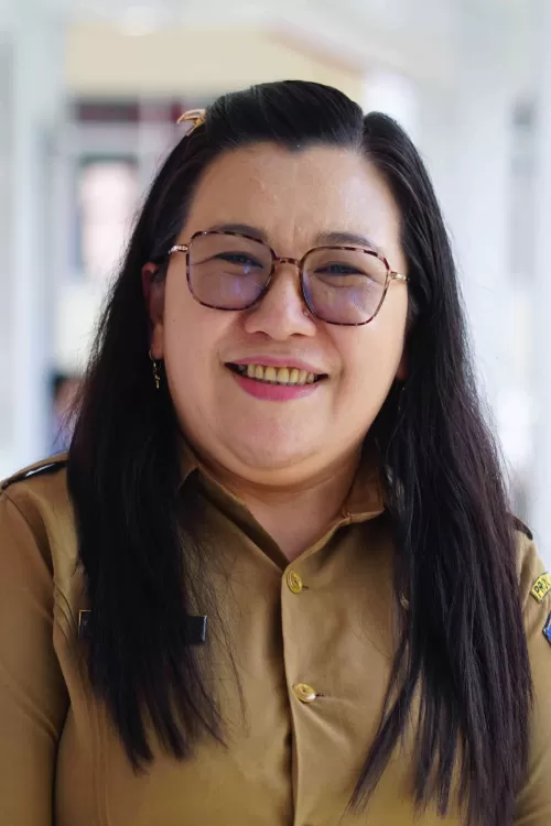 Youla Ester Lidya Ruru